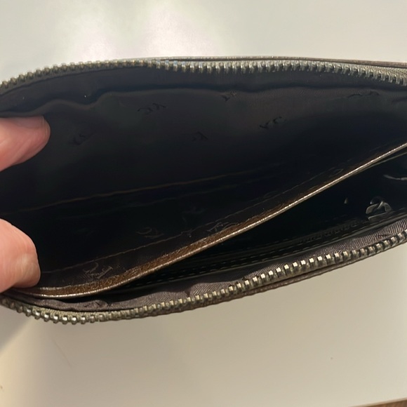 Kenneth Cole dark olive green leather wallet with key ring & chain strap EUC - Picture 10 of 12